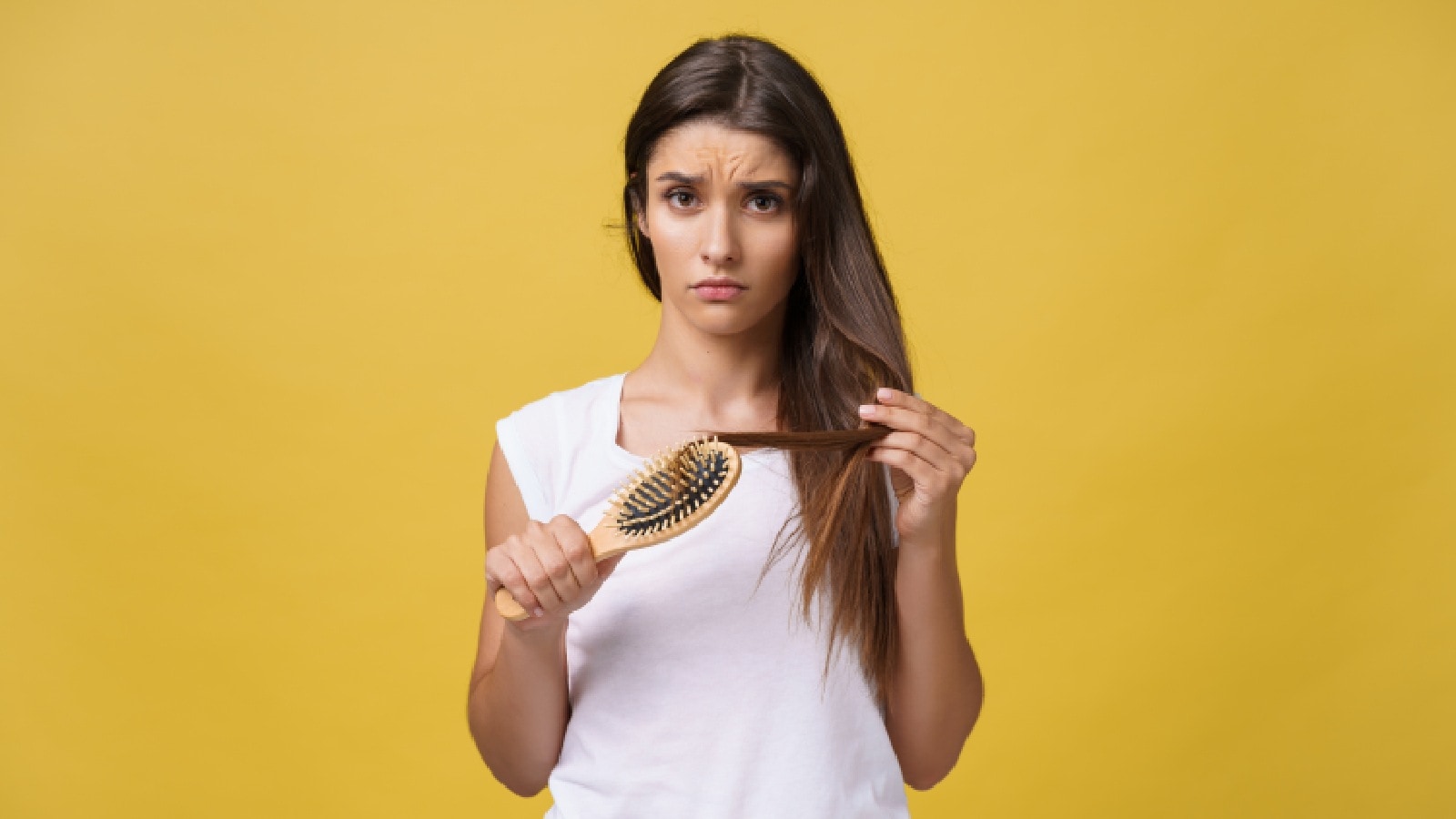 Deficiência de ferro e queda de cabelo: fatores de risco e alimentos para comer